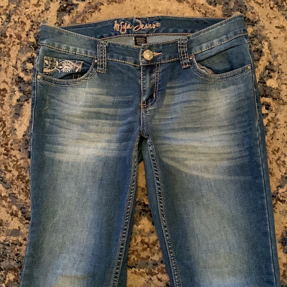 Ariya Flare Jeans- size 7/8 - Picture 2 of 4